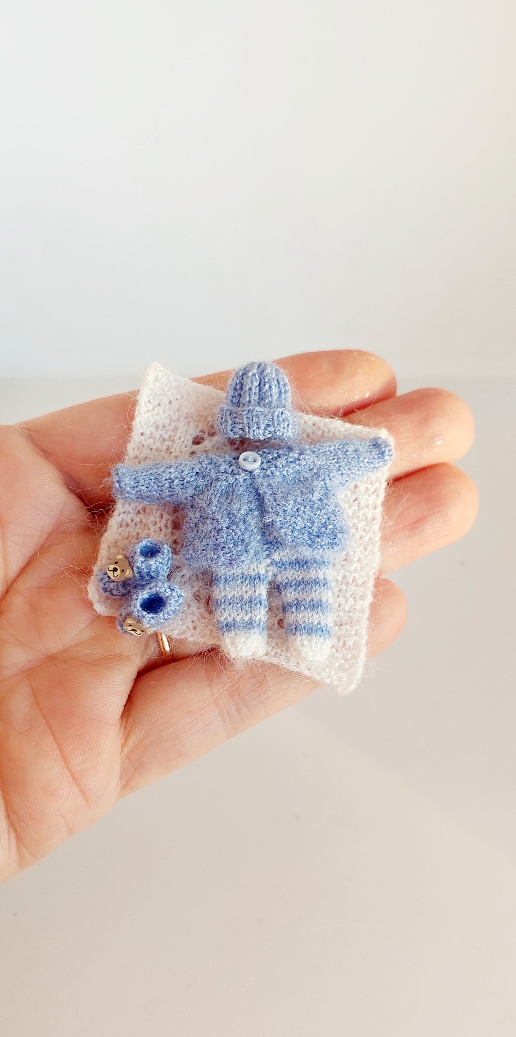 Handknitted miniature baby cardigan and pants – real photo 1:12 scale dollhouse