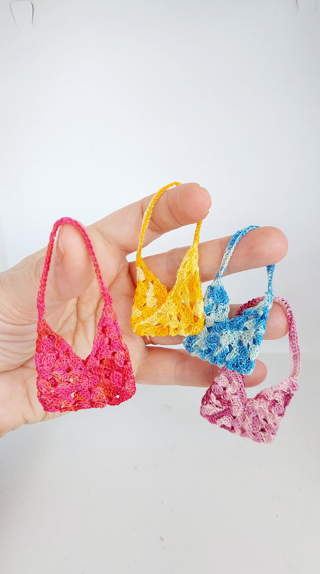 Dollhouse miniature granny square handbag, selection of different colors