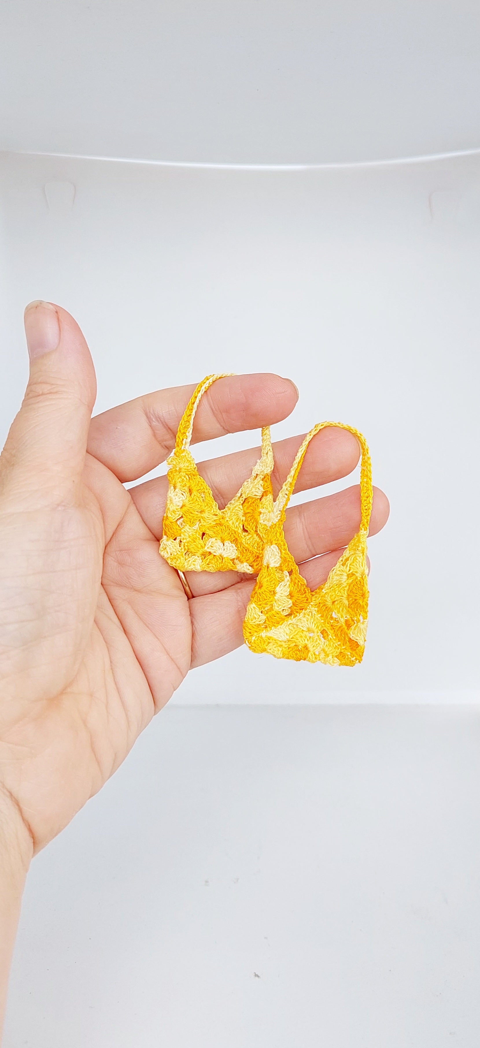 Handmade miniature crochet granny square doll purse in yellow – 1:12 scale dollhouse accessory