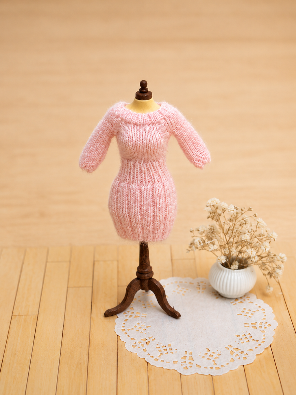 Handknitted miniature sweater dress in pink – 1:12 scale dollhouse doll clothing