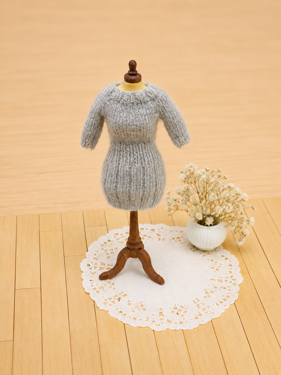 Handknitted miniature sweater dress in gray – 1:12 scale dollhouse doll clothing