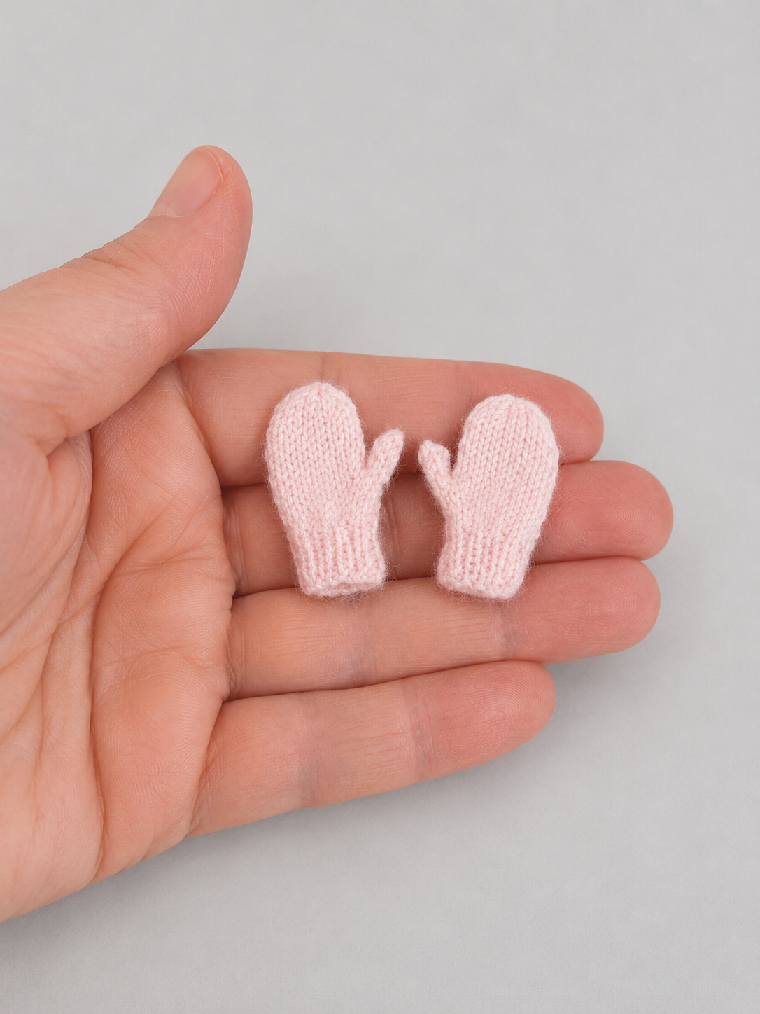 Dollhouse Miniature Wool Mittens