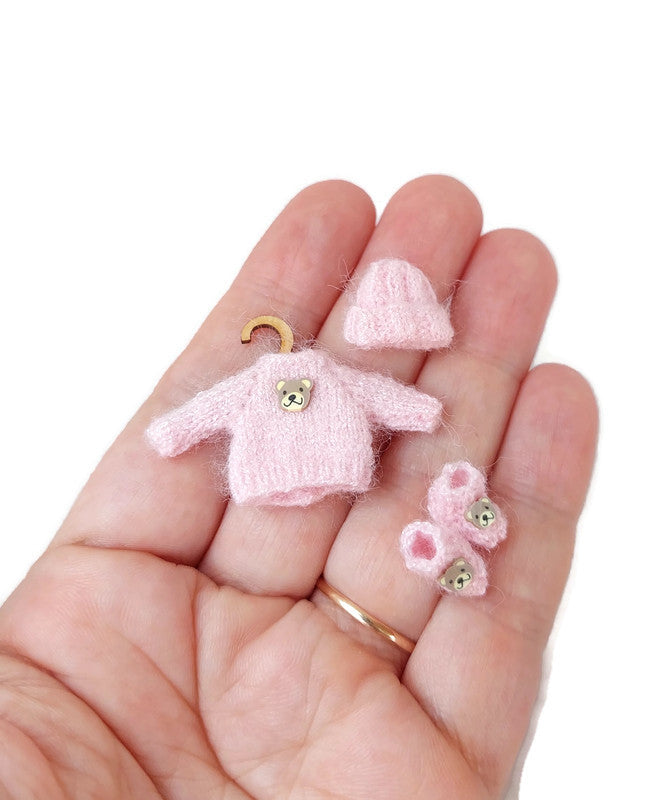 Miniature baby doll hat, sweater and bootees in pink – handknitted 1:12 scale dollhouse accessory